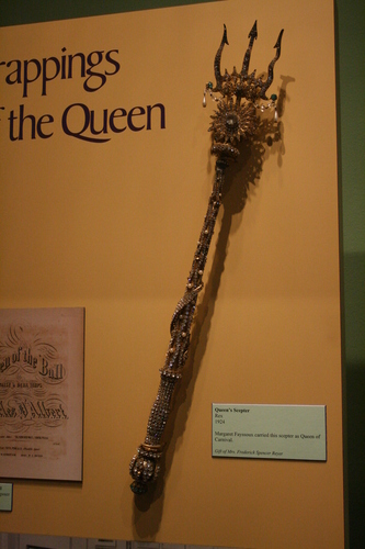 [Picture: Queen’s Scepter]