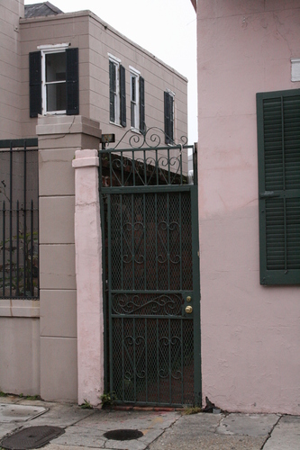 [Picture: Black Gate Pink Wall]