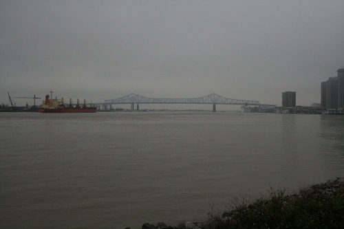 [Picture: Ship approaching bridge 2]