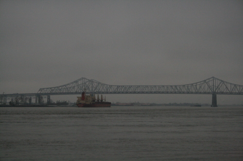 [Picture: Ship approaching Bridge 3]