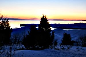 [picture: Sunset over a frozen Lake Ontario 7]