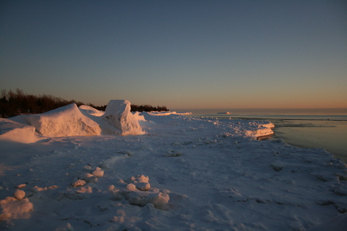 [Picture: Ice Mountains in the Setting Sun 2]