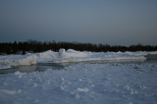 [Picture: Inlet in the snow]