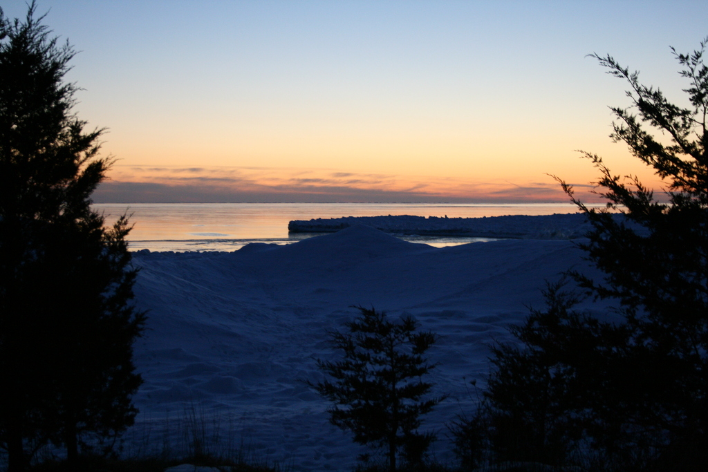 [Picture: Sunset over a frozen Lake Ontario 1]