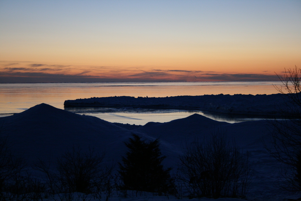 [Picture: Sunset over a frozen Lake Ontario 2]