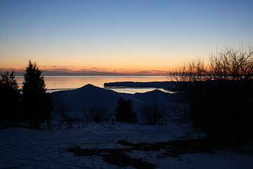 [Picture: Sunset over a frozen Lake Ontario 5]