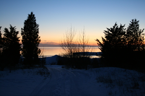 [Picture: Path to the beach]