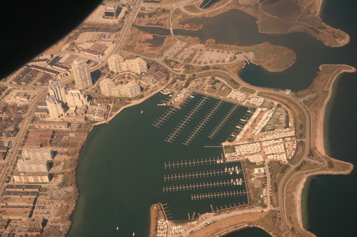 [Picture: Toronto from the air 7]