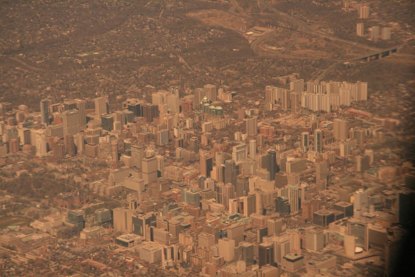 [Picture: Toronto from the air 12]
