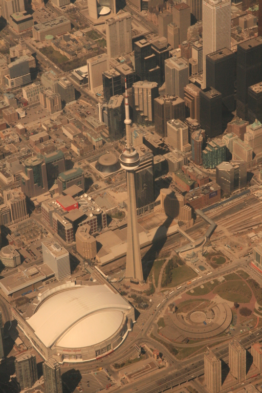 [Picture: Toronto from the air 15]
