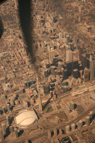 [Picture: Toronto from the air 16]