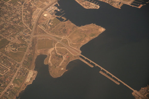 [Picture: Belleville Bridge]