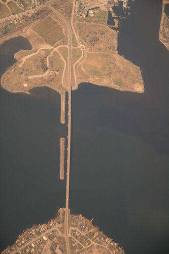 [Picture: Belleville Bridge from above]