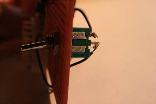 [Picture: electronic toggle switch 6: side view 1]