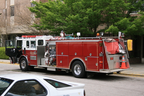 [Picture: Fire Engine 2]