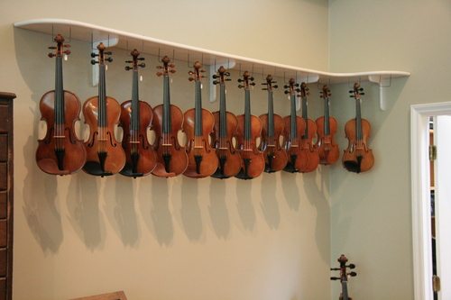 [Picture: Violins 1]