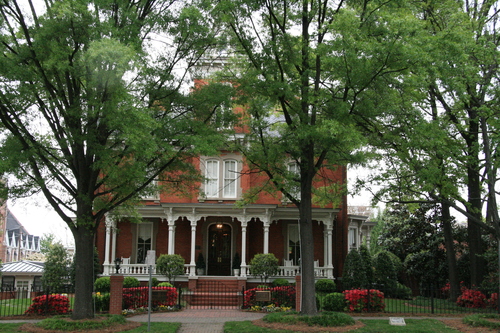 [Picture: Dodd-Hinsdale House 1]