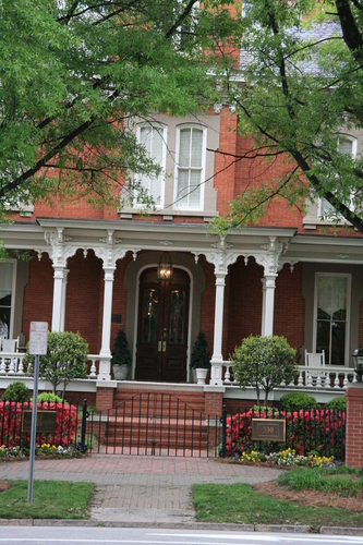 [Picture: Dodd-Hinsdale House 2]