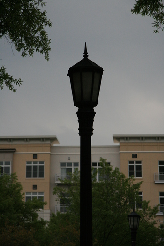 [Picture: dark lamp-post 3]