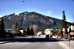 [picture: Banff Ave from the other end]