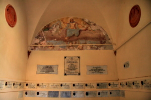 [Picture: Chapel of San Vivaldo]