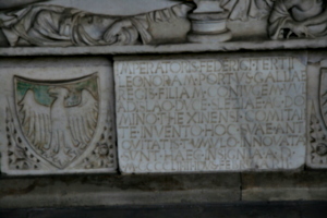 [picture: Sarcophagus with inscription 2]