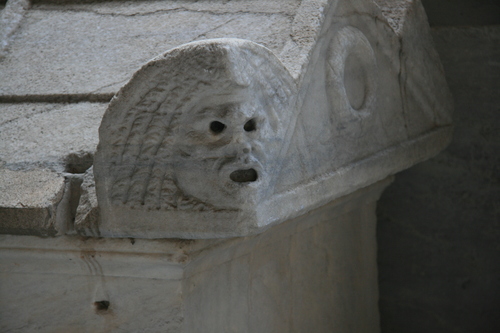 [Picture: Theatrical mask from late Roman stone coffin 1]