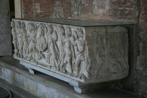 [Picture: 3rd century sarcophagus]