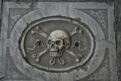 [Picture: Skull and crossbones 1]