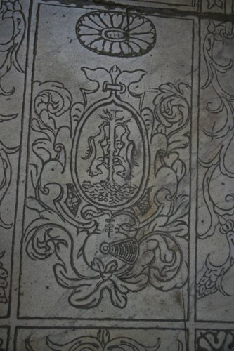 [Picture: Symbol from Italian Grave 2]