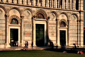 [picture: Entrance to the Duomo 2]
