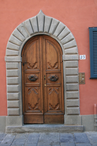 [Picture: Arched Door]