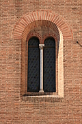 [Picture: Church of San Giorgio dei Tedeschi 1: Arched window in brick wall]