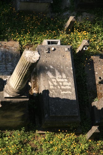 [Picture: Jewish Cemetary 14: tombs and pillar]