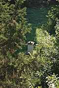 [Picture: Jewish Cemetary 31: distant monument]
