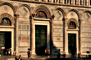 [Picture: Entrance to the Duomo 1]