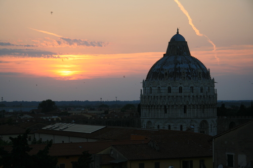 [Picture: View from the Hotel Balcony 6: Baptistry and birds]