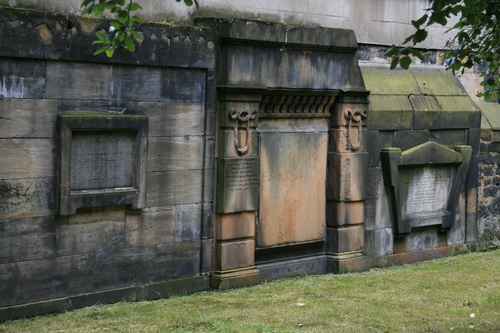 [Picture: Wall with tombs]