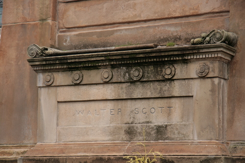 [Picture: George Square 3: Walter Scott]