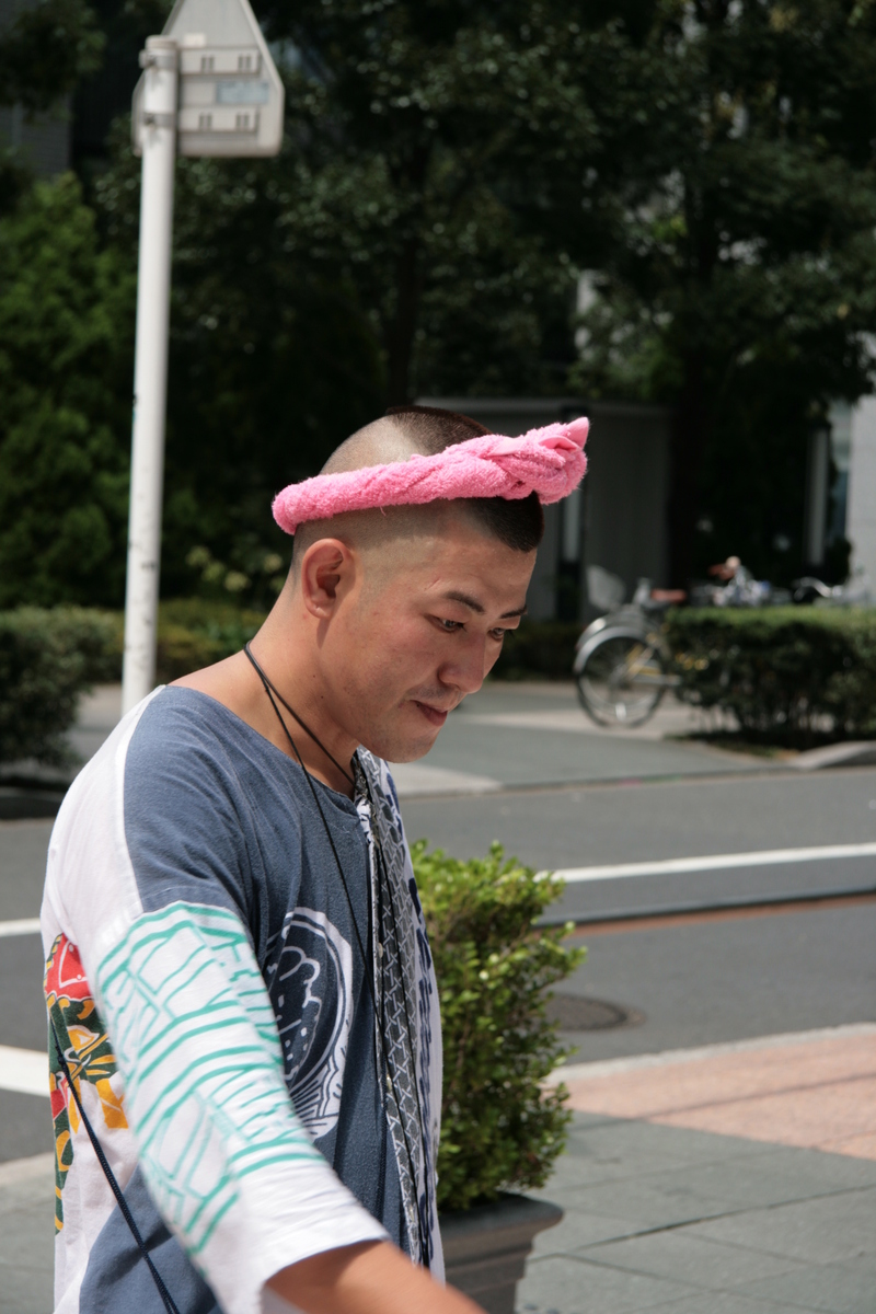 [Picture: Pink towel crown]