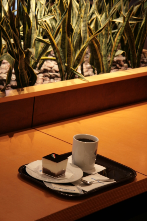 [Picture: Coffee shop table 2]