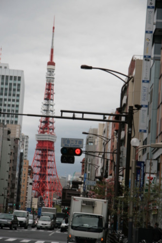 [Picture: Tokyo tower, wonky]