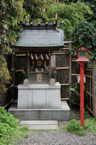 [Picture: Japanese temple 8]