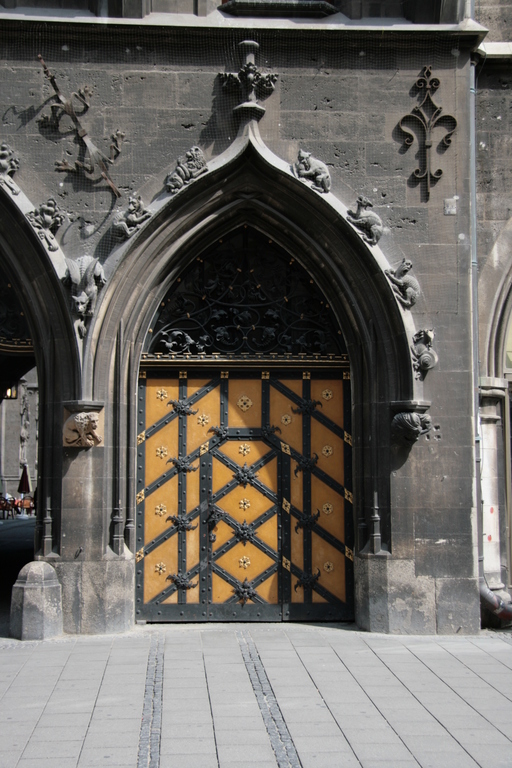 [Picture: Gothic Entrance 2]