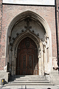 [Picture: Grand cathedral entrance 1]
