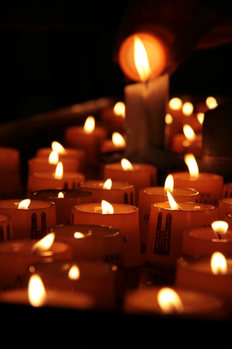 [Picture: Votive candles 2]