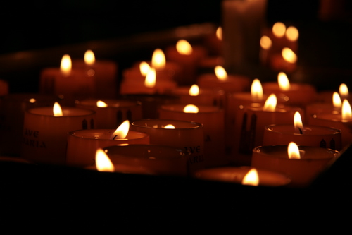 [Picture: Votive candles 4]