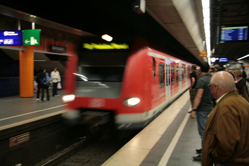 [Picture: Arriving train]