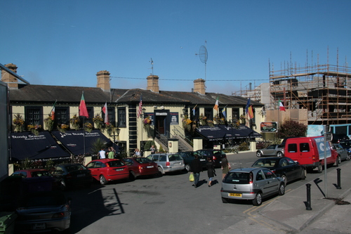 [Picture: The Bloody Stream Seafood Bar/Cafe]