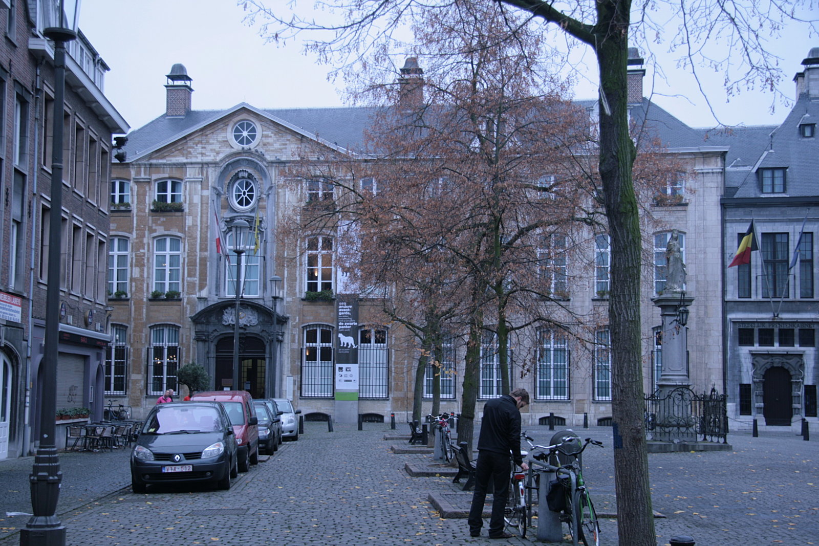 [Picture: The Plantin-Moretus Museum, front view]